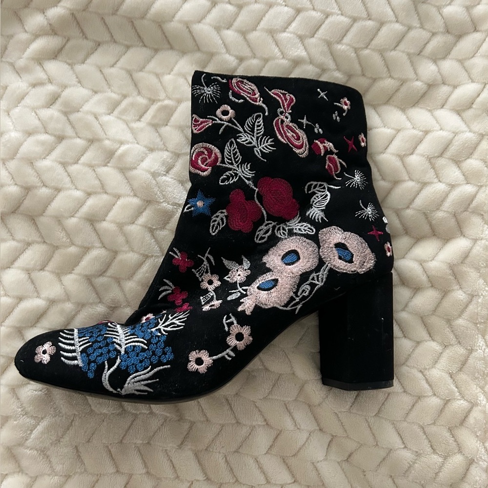 Floral Embroidered Black Ankle Boots